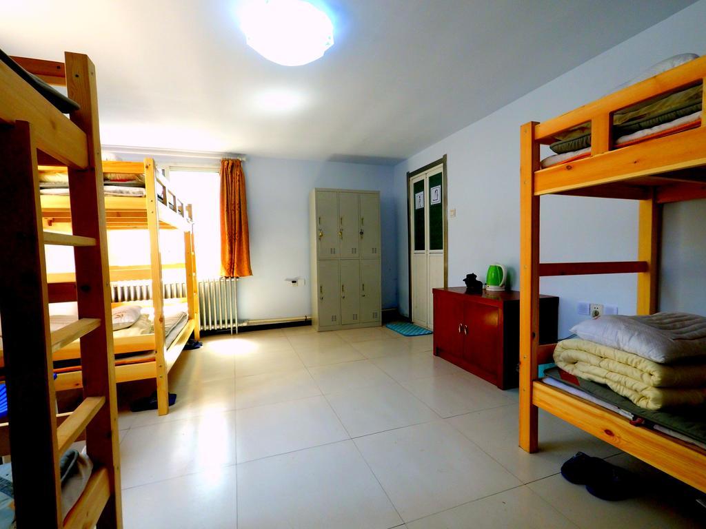 First Met Backpackers Hostel Чэндэ Экстерьер фото