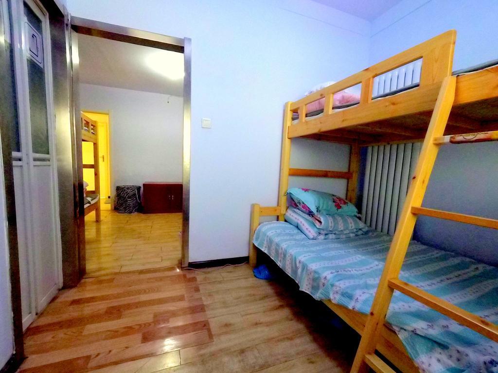 First Met Backpackers Hostel Чэндэ Экстерьер фото